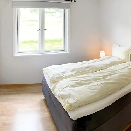 Apartment Ii *